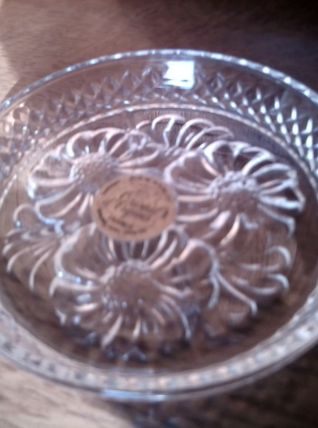 Coupelle  aux marguerites à compartiment en cristal d'Arques