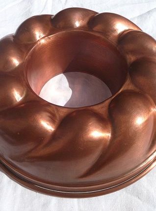  moule a gateau en cuivre étamé , vintage