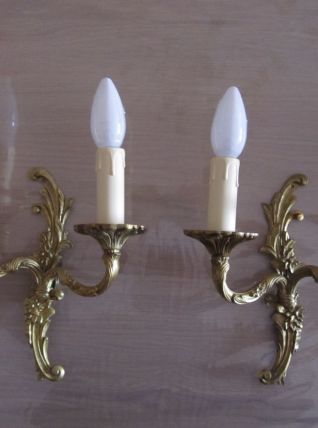 Appliques en laiton doré