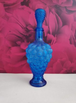 carafe en verre bleue en forme de grappe de raisin 