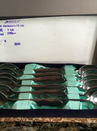 12 cuillères à moka 