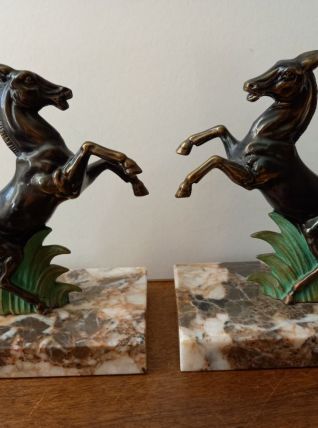 Paires de serre-livres anciens. 