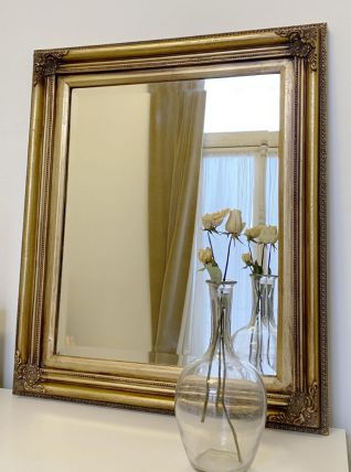 Miroir antique doré en bois
