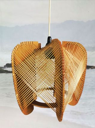 Suspension scandinave en rotin vintage