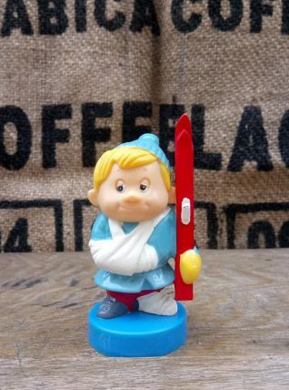 Figurine Berries - Made in Hong Kong - 1972