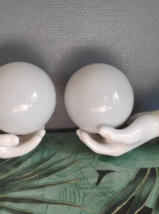 appliques mains en céramique blanche