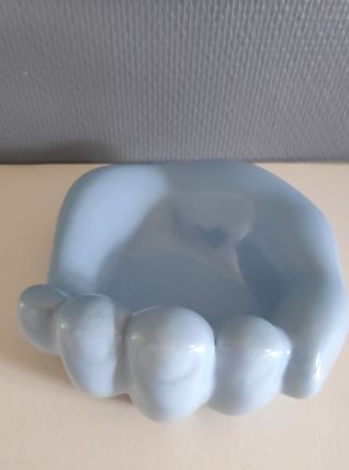 vide-poche main en céramique bleue clair