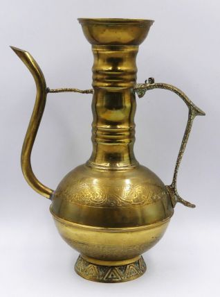 Théiére arabe en cuivre