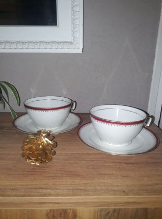 Duo de tasses et sous tasses liseré rouge et doré