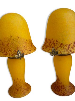 Lampes champignons en pâtes de verres de style art nouveau