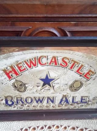 Miroir publicitaire pour la bière "New castle" - Scotland 