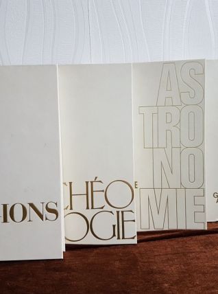 Collection de 4 tomes Atlas Astronomie*Religions*Architectur
