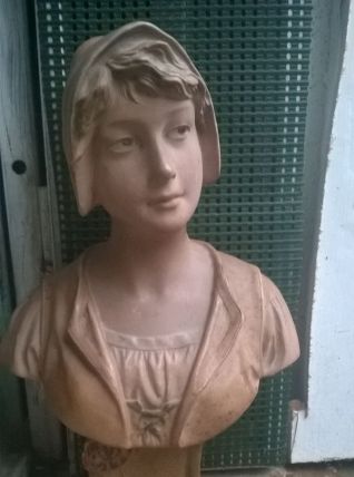 Buste en terre cuite signé le Fouché