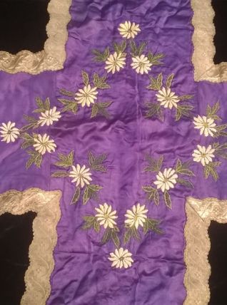 tissu de cercueil en velour brodé