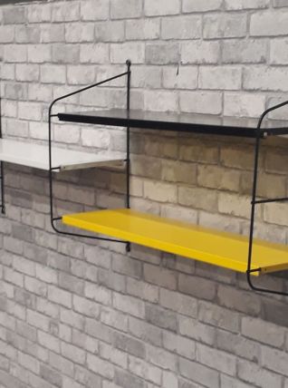 etagere  metal  ; tomado  1960 a70