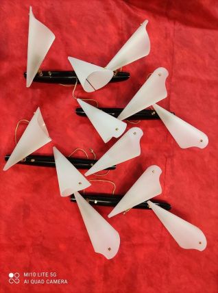 2 OU 4 APPLIQUES MURALES VINTAGE CORNETS PLEXIGLASS BLANC NO