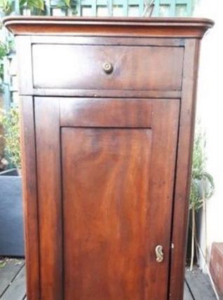 Table de chevet époque Directoire fin 18e