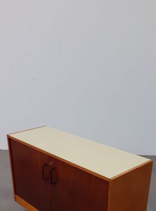 Buffet vintage plateau en formica jaune