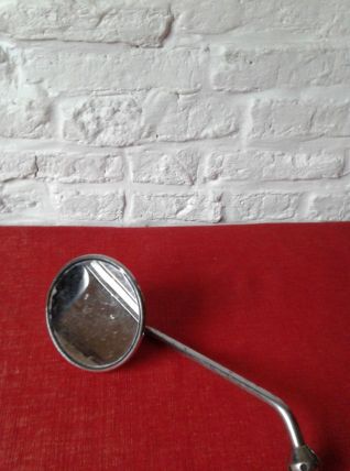 Rétroviseur vintage.