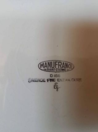 Service en porcelaine, style ancien Manufrance