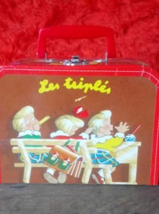Valisette en carton "les triplés"
