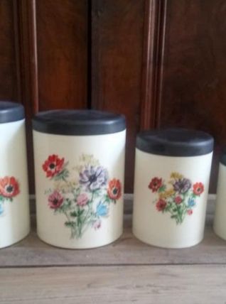 4 jolis pots de conservation vintage 