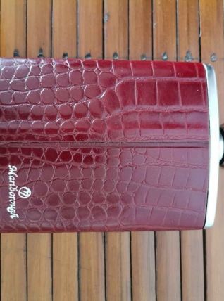 Flasque vintage en cuir