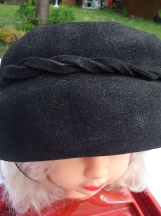 Chapeau bombe feutre noir  année 1953