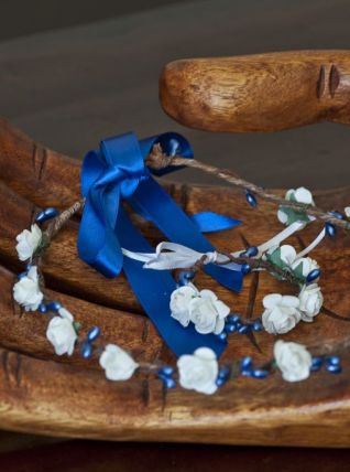 Couronne de fleurs et son bracelet assorti