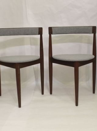 Lot de 4 chaises d'Hans Olsen pour Frem Rojl Danemark.