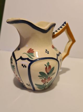 Pichet en céramique de Quimper décor floral