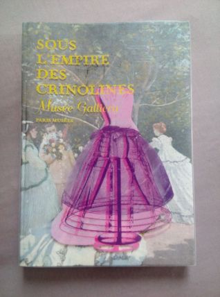 Sous l'empire des crinolines, Musée Galliera