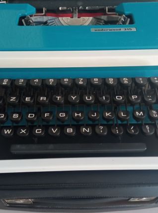 Machine à écrire  Underwood 315