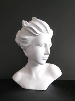 buste femme en céramique blanche