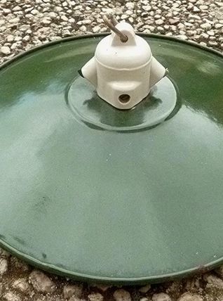 suspension en acier  émaillé, vintage 