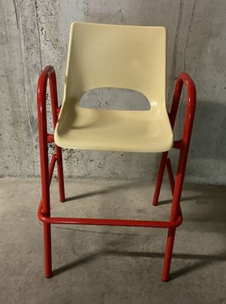 Chaise haute d’écolier