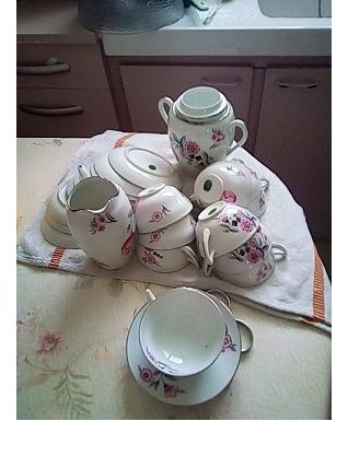  un service à café ou thé 12 pièces en porcelaine fine de Li