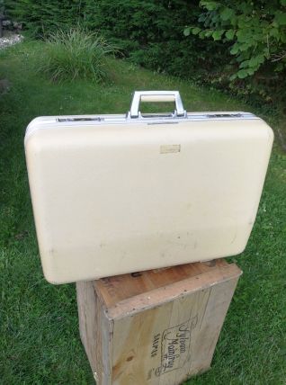 Valise rigide vintage 