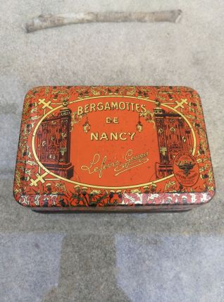 Petite boîte en fer '' BERGAMOTTES DE NANCY 