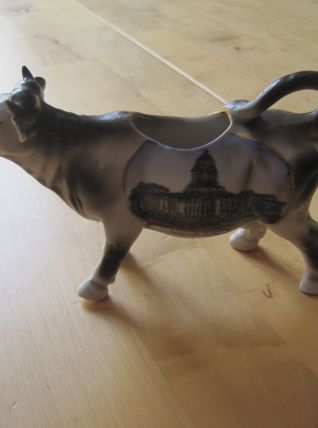 pichet a lait forme vache en porcelaine vintage