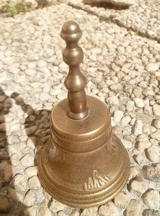 cloche  de  table  en laiton , vintage