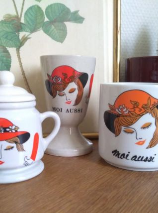 Ensemble tasses et pot Vintage