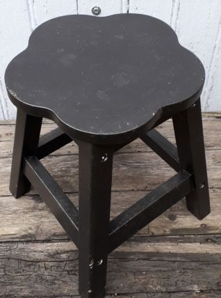tabouret en bois noir
