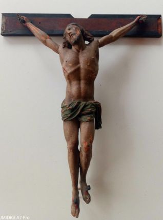 Magnifique Christ en croix, polychrome, du 17e siecle