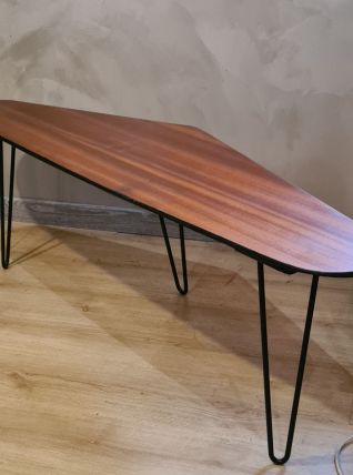 table basse tripode pied epingle forme libre   138x40xh45 bo