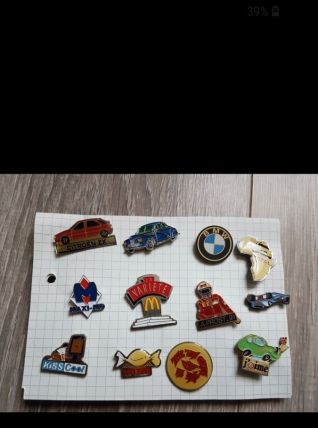 Pin's vintage années 90