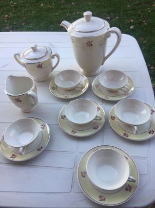 Service à café en porcelaine de Gien