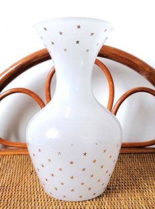 Vase en verre opalin aux étoiles 