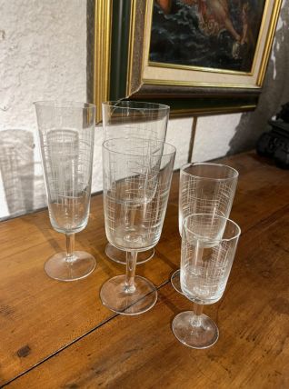 ensemble de 50 verres années 50 