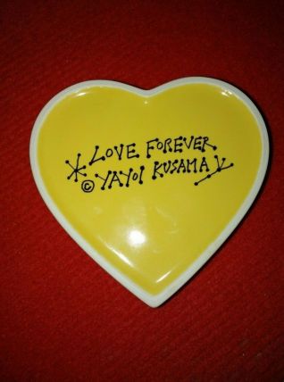 Kusama Yayoi Copyright signé trés rare Boîte en porcelaine p